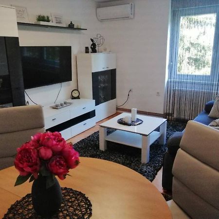 Apartman D&D*** Varasd Kültér fotó