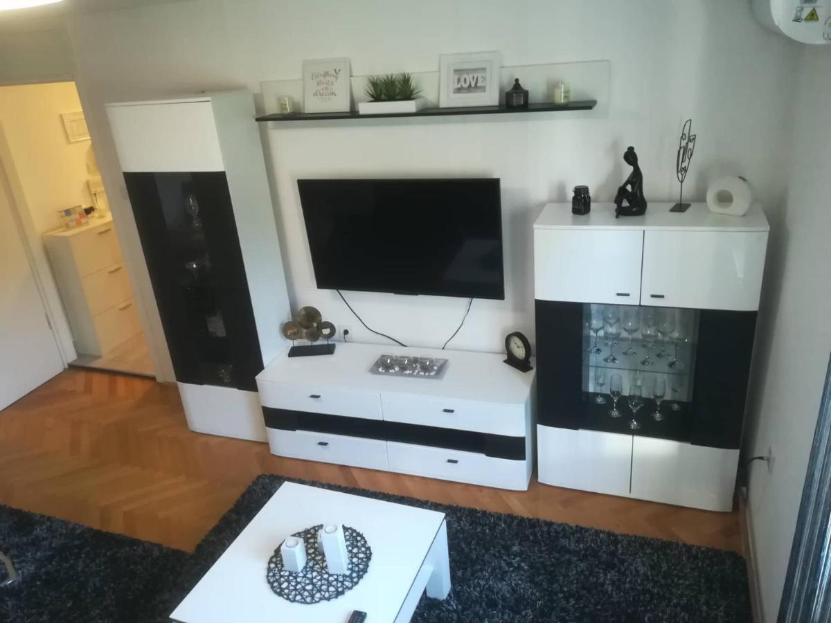 Apartman D&D*** Varasd Kültér fotó