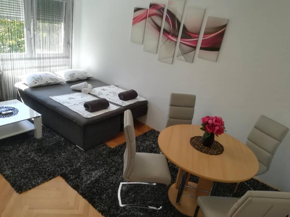 Apartman D&D*** Varasd Kültér fotó